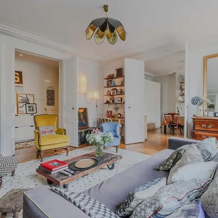 Authentic - 2bd 4p - Champs Elysees Paris