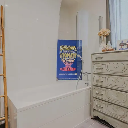 아파트 Authentic - 2bd 4p - Champs Elysees 파리