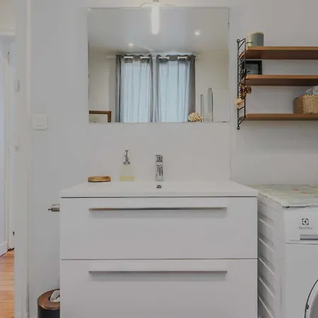 Authentic - 2bd 4p - Champs Elysees *